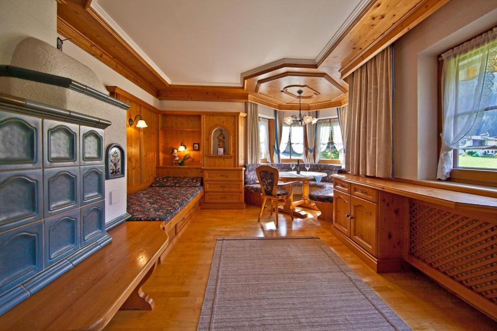Landhotel Rauchenwalderhof Mayrhofen Pokoj fotografie